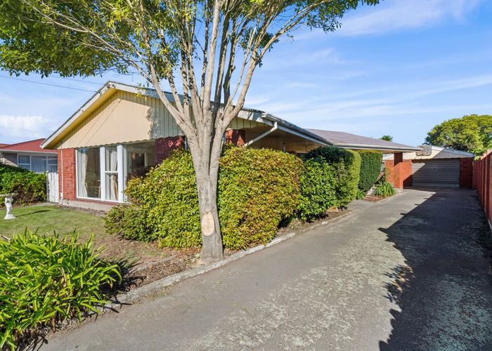  at 52 Mooray Avenue, Bishopdale, Christchurch City, Canterbury