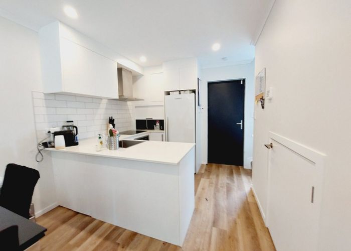  at 22 Wharara Lane, Massey, Waitakere City, Auckland