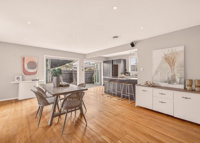  at 26 Larnach Street, Waimairi Beach, Christchurch City, Canterbury