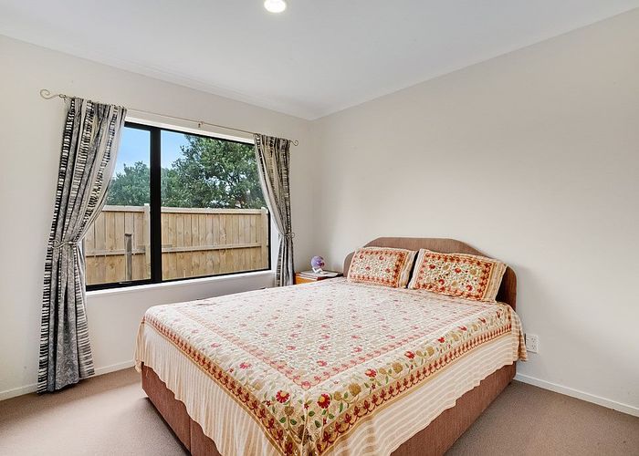  at 8 Ricardo Court, Manurewa, Auckland