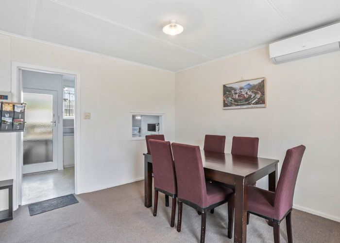  at 2/84 Portage Road, New Lynn, Waitakere City, Auckland