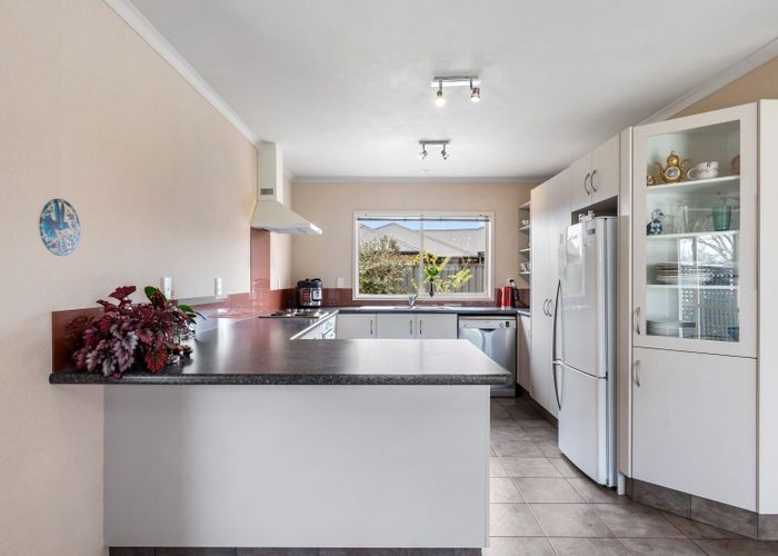  at 8 Cape Place, Poraiti, Napier, Hawke's Bay