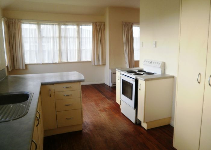  at 121 Roberts Line, Kelvin Grove, Palmerston North