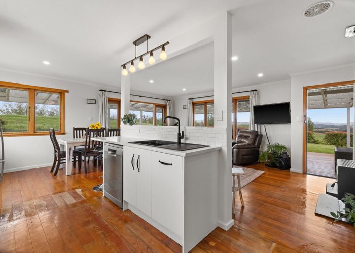  at 1821 Dartmoor Road, Dartmoor