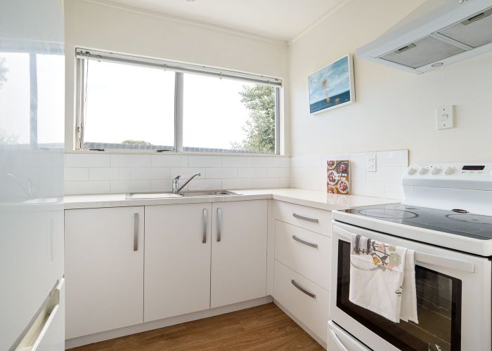  at 2/41 Bowhill Road, New Brighton, Christchurch