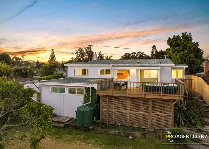  at 76 Victory Road, Laingholm, Auckland