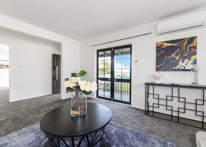  at 276 Sturges Road, Henderson, Auckland