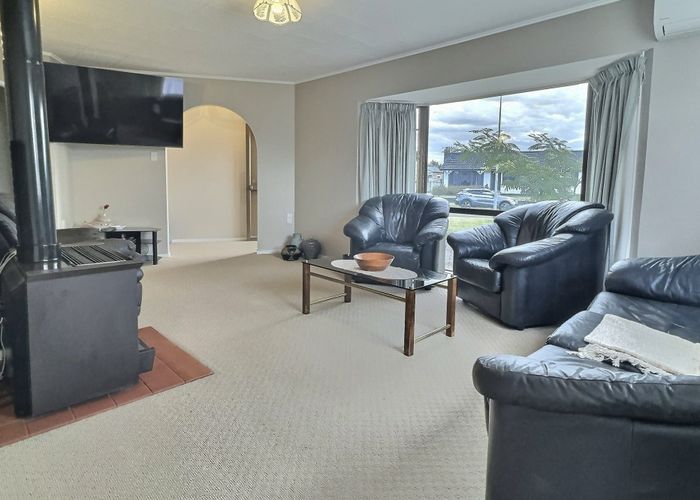  at 6 Selkirk Street, Tamatea, Napier