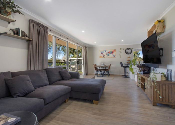  at 5 Thomas Road, Katikati