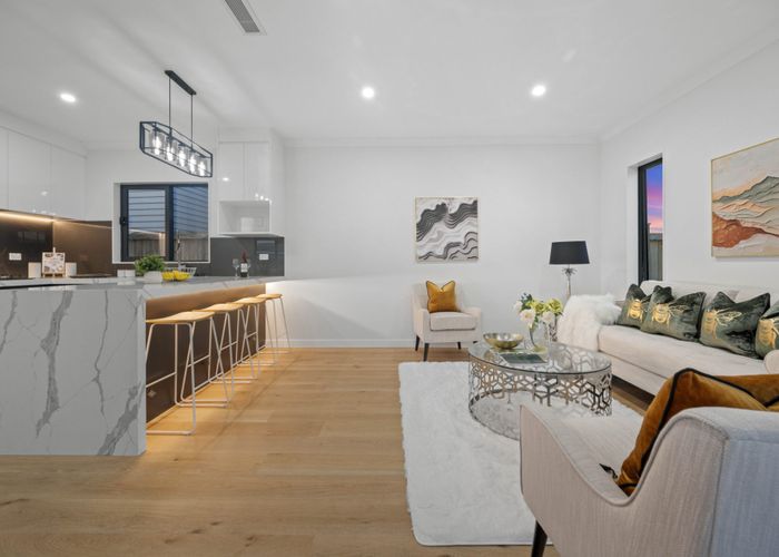  at 8 Rathfarnham Road, Flat Bush, Manukau City, Auckland
