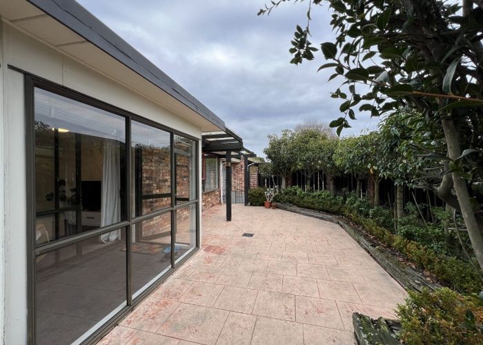  at 1/189 Wairakei Road, Bryndwr, Christchurch City, Canterbury