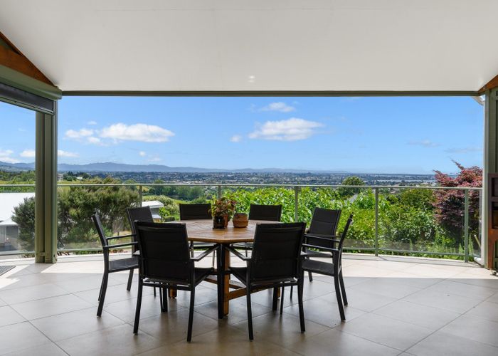  at 28 Roger Guy Place, Welcome Bay, Tauranga