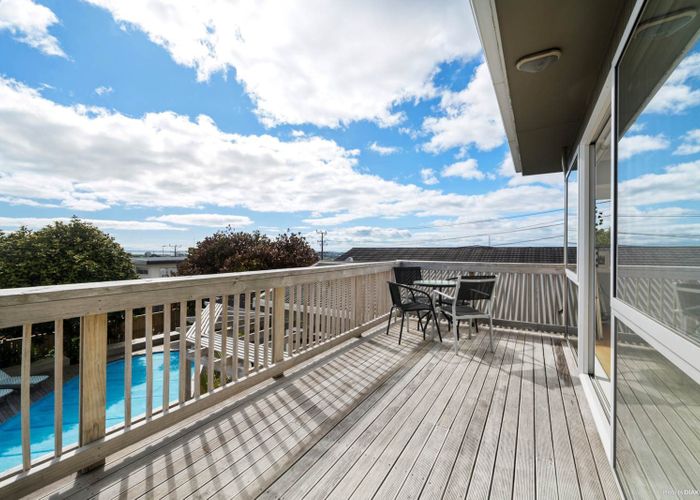  at 275 Glenfield Road, Glenfield, Auckland