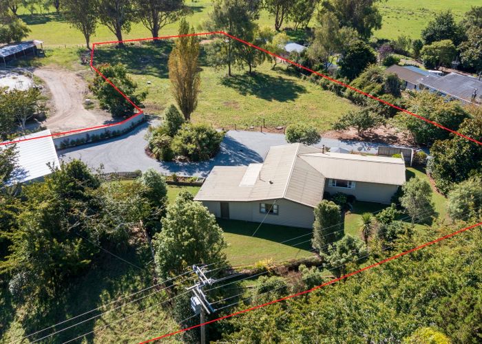  at 100 Takapu Road, Manakau, Levin