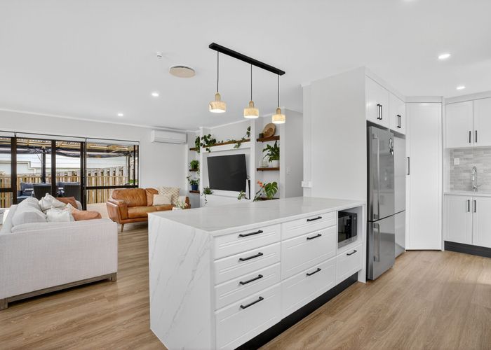  at 17 Topliss Drive, Northcross, North Shore City, Auckland