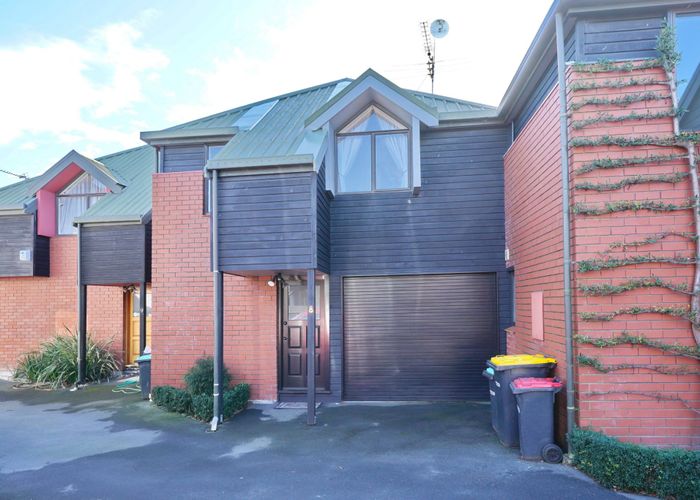  at 8/27 Darvel Street, Riccarton, Christchurch