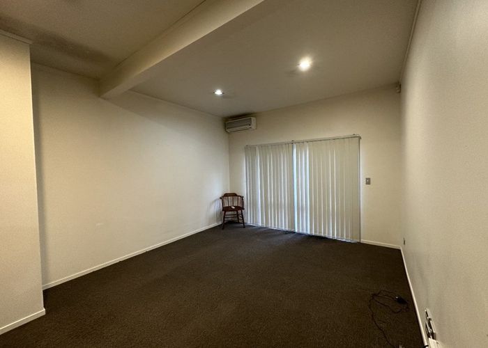  at 54 Lynwood Road, New Lynn, Waitakere City, Auckland