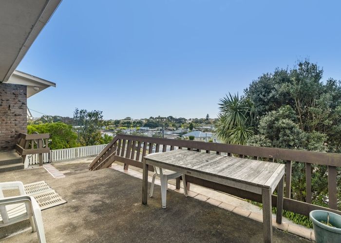  at 2 Alberta Road, Glen Avon, New Plymouth