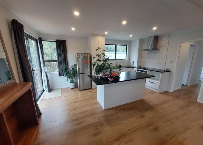  at 1/87 Luanda Drive, Ranui, Auckland