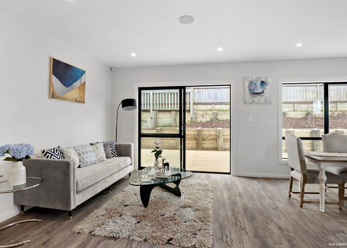  at 1 Wallen Road, Flat Bush, Auckland