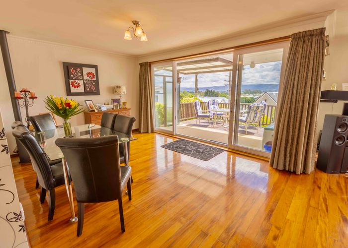  at 6 Clyde Street, Kinmont Park, Mosgiel