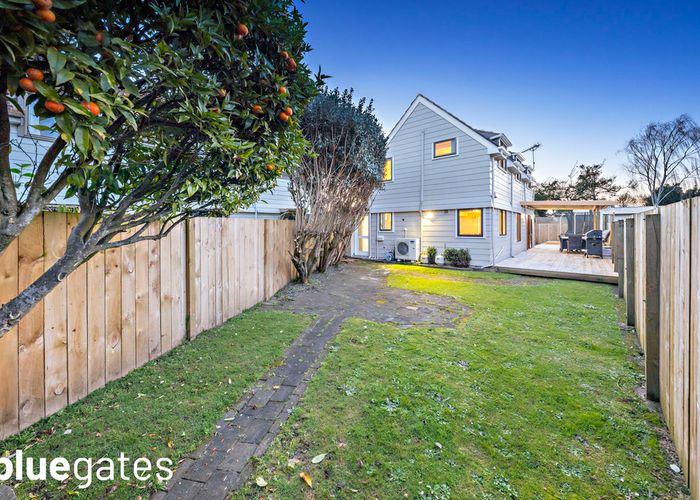  at 1/33 Challen Close, Conifer Grove, Takanini