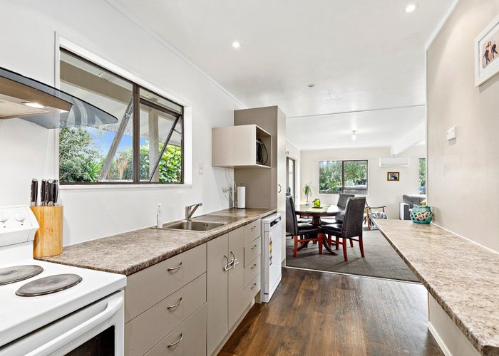  at 6 Te Moau Avenue, Parakai, Helensville, Rodney, Auckland
