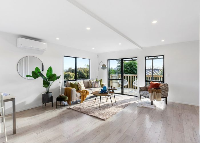  at 2/26 Salisbury Road, Birkdale, Auckland