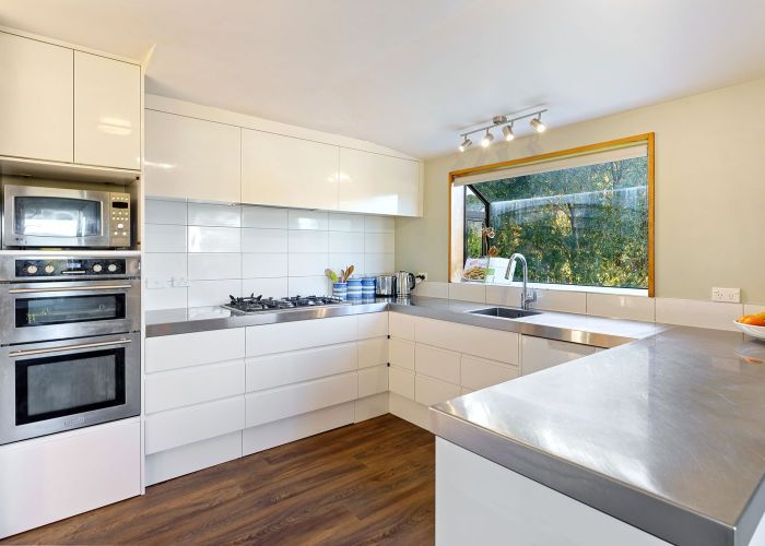  at 137 Weggery Drive, Waikanae Beach, Kapiti Coast, Wellington