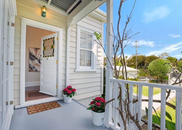  at 28 Patuone Avenue, Devonport, North Shore City, Auckland