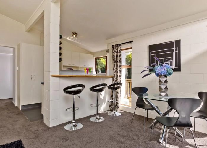  at 1/72 Mountbatten Avenue, Hillcrest, North Shore City, Auckland