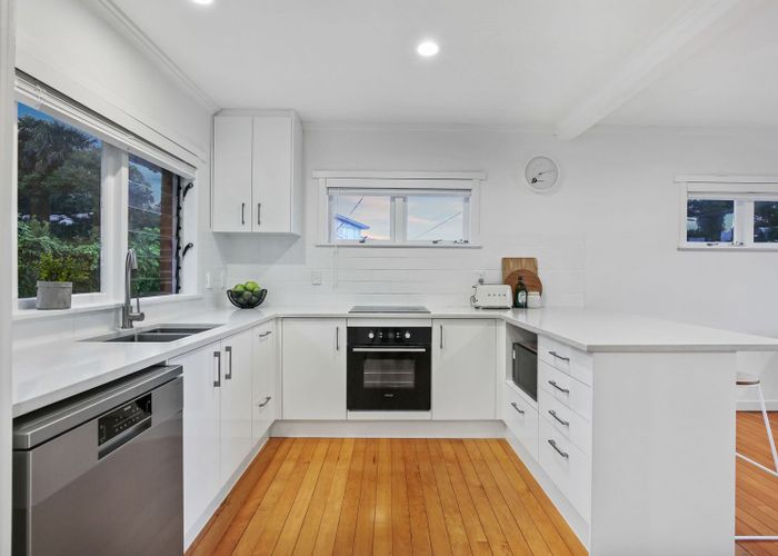  at 2/205 St Johns Road, Saint Johns, Auckland City, Auckland