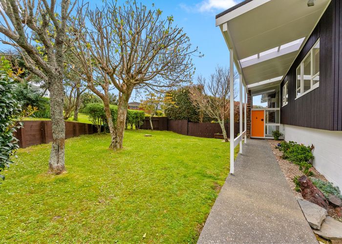  at 21A Forrest Hill Road, Milford, North Shore City, Auckland