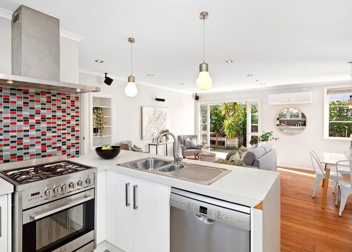  at 1044 High Street, Avalon, Lower Hutt, Wellington