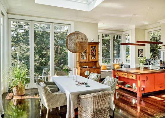  at 18 Huia Road, Days Bay, Eastbourne, Lower Hutt, Wellington
