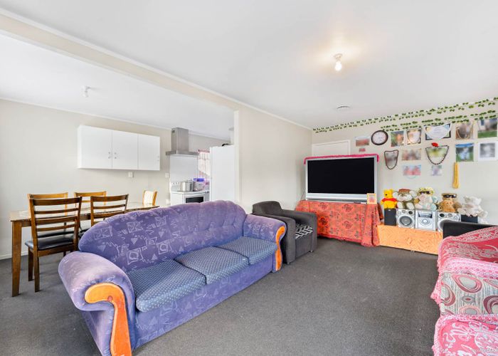  at 2/78 Palmers Road, Clendon Park, Auckland