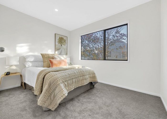  at 200 Mahia Road, Weymouth, Auckland