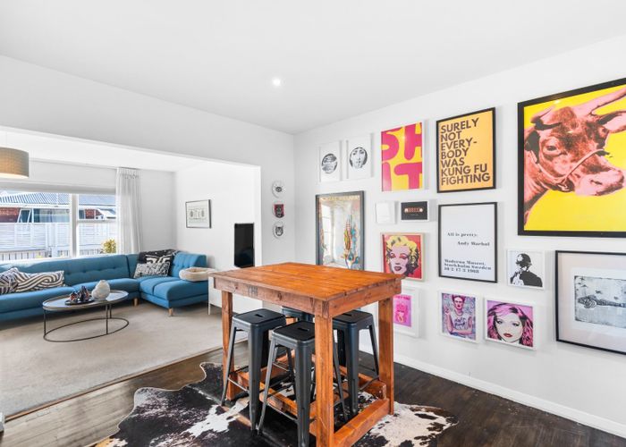  at 5/28 Aikmans Road, Merivale, Christchurch City, Canterbury