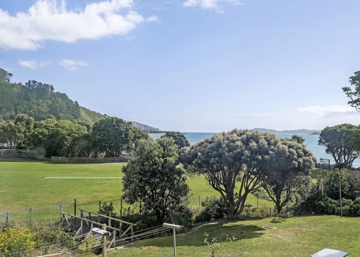  at 4C Ferry Road, Days Bay, Lower Hutt, Wellington