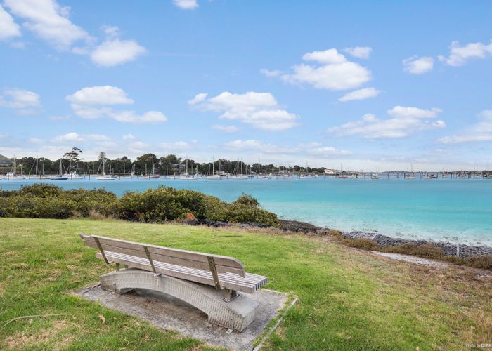  at 20A Riverlea Avenue, Pakuranga, Manukau City, Auckland