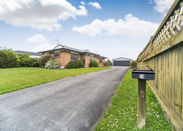 at 71 Rhodes Drive, Kelvin Grove, Palmerston North, Manawatu / Whanganui