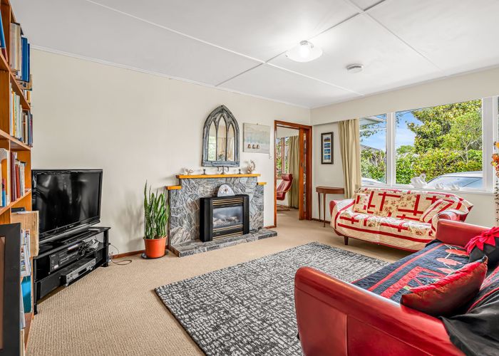  at 6 Firth Place, Awapuni, Palmerston North, Manawatu / Whanganui