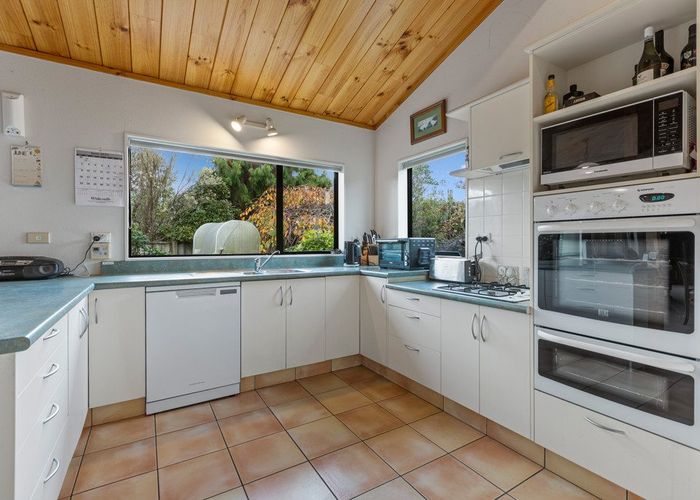  at 8 Whalers Rise, Whalers Gate, New Plymouth, Taranaki