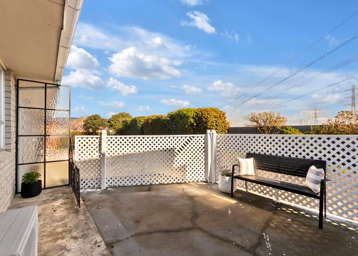 at 2/52 Mortlake Street, Islington, Christchurch City, Canterbury