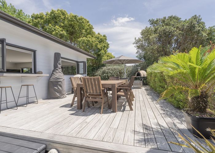  at 8 Voyager Place, Cooks Beach