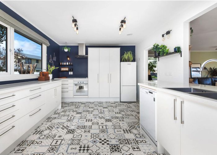  at 2 Sonia Place, Casebrook, Christchurch