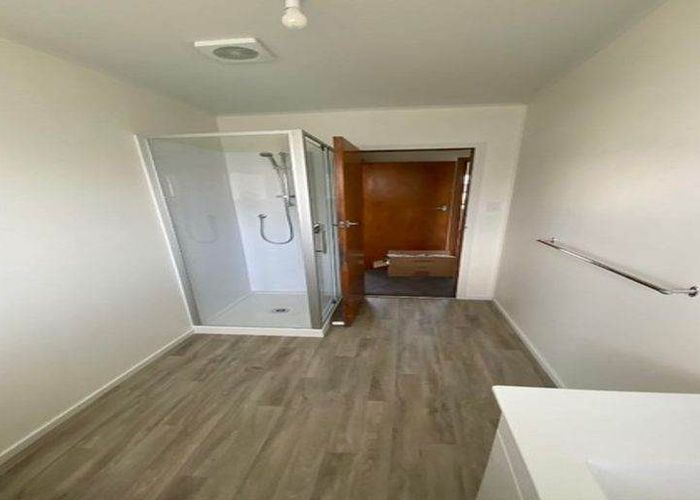  at 2/57 Bairds Road, Otara, Manukau City, Auckland