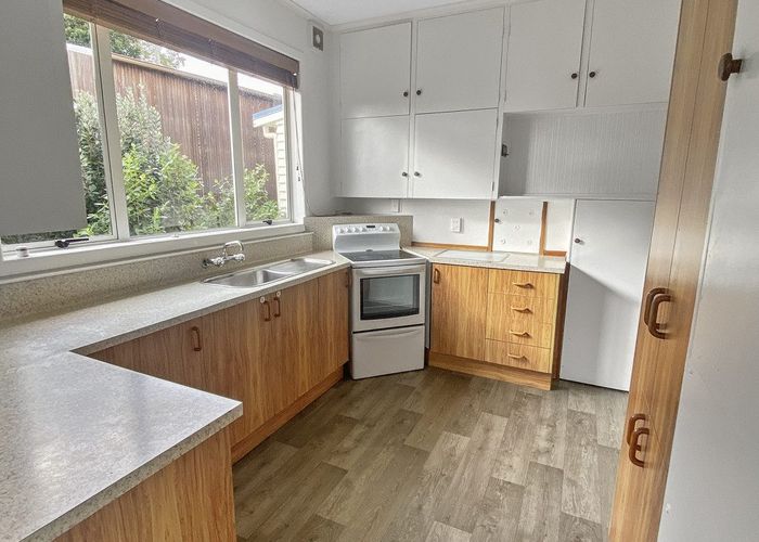  at 829 Te Atatu Rd, Te Atatu Peninsula, Waitakere City, Auckland