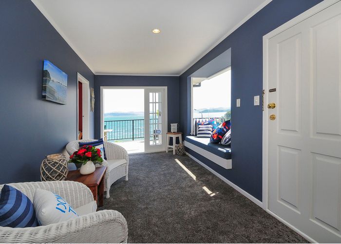  at 303 Marine Drive, York Bay, Lower Hutt