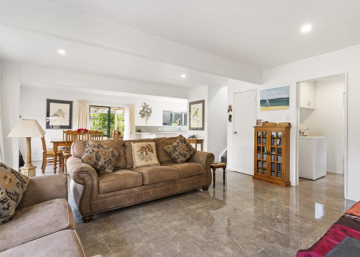  at 1/9 Barcroft Place, Clendon Park, Manukau City, Auckland
